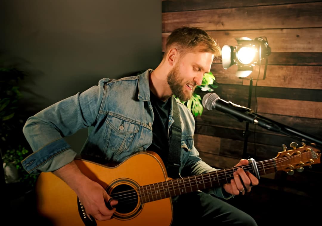 Benny, creator of Acoustic Version